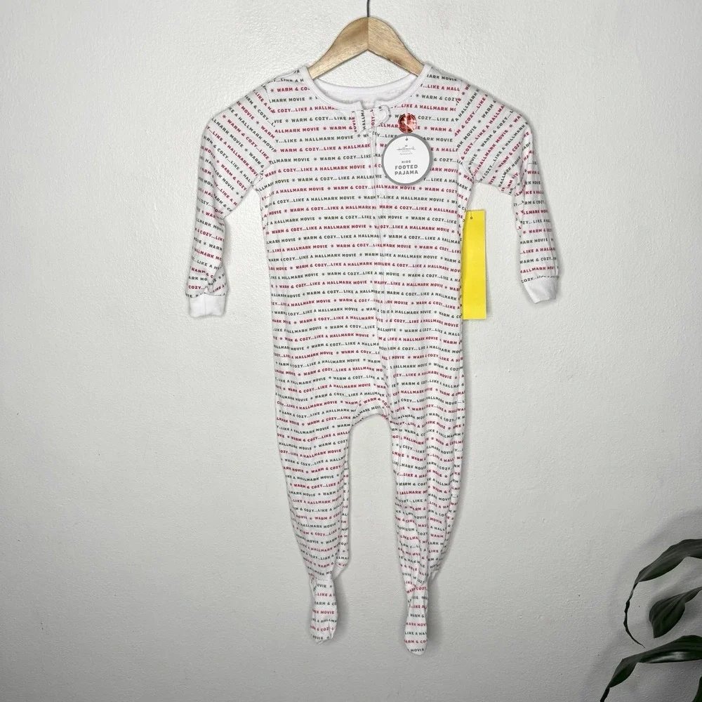 New Hallmark Movie Channel Kids Footed Pajamas Size 3T Footie‎ Christmas